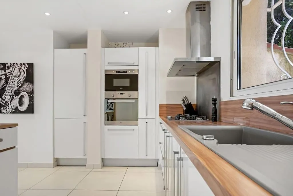 Villa 197 M2, Vue Mer, Parking 罗克布伦河畔阿尔让