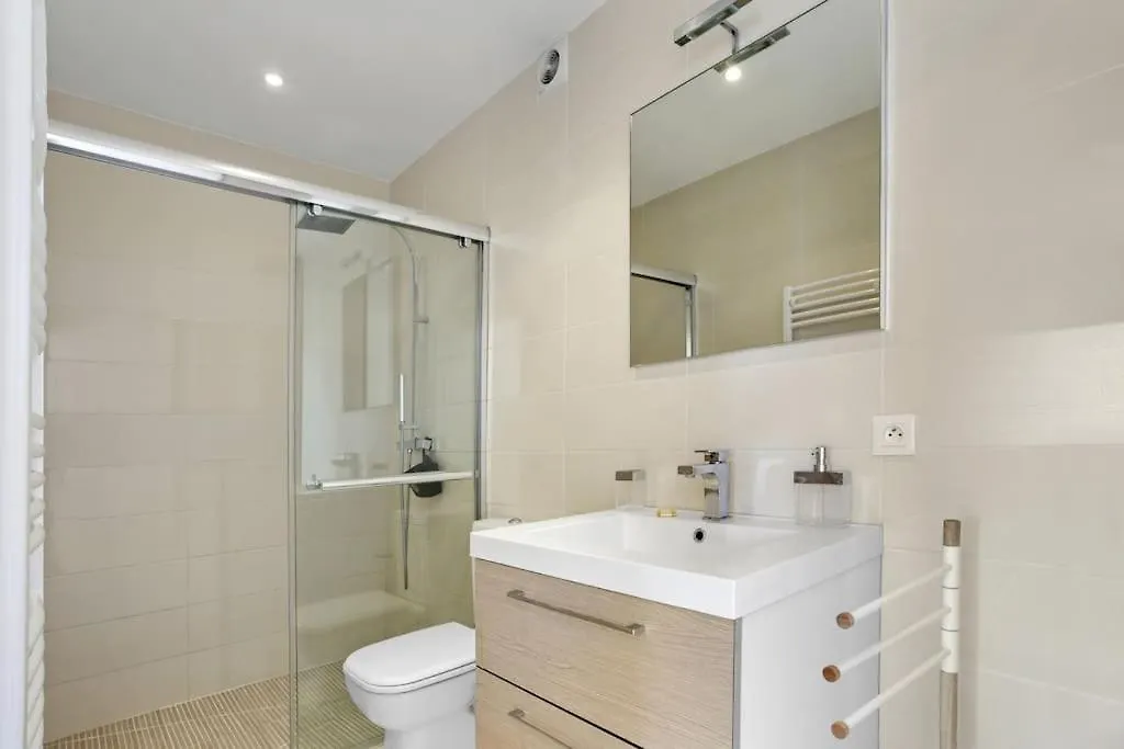 Villa 197 M2, Vue Mer, Parking 罗克布伦河畔阿尔让
