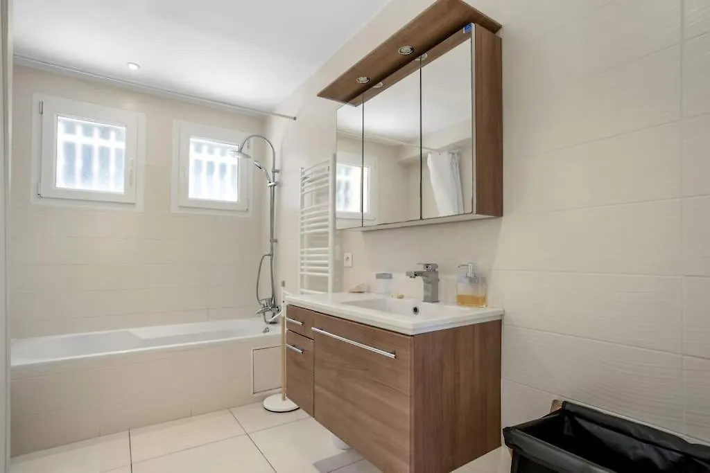 Villa 197 M2, Vue Mer, Parking 罗克布伦河畔阿尔让 法国